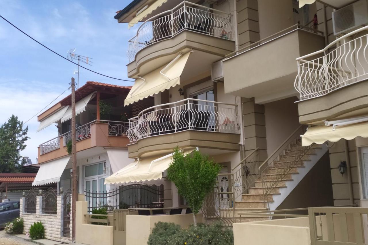Ofrinio Central Apartments Екстер'єр фото