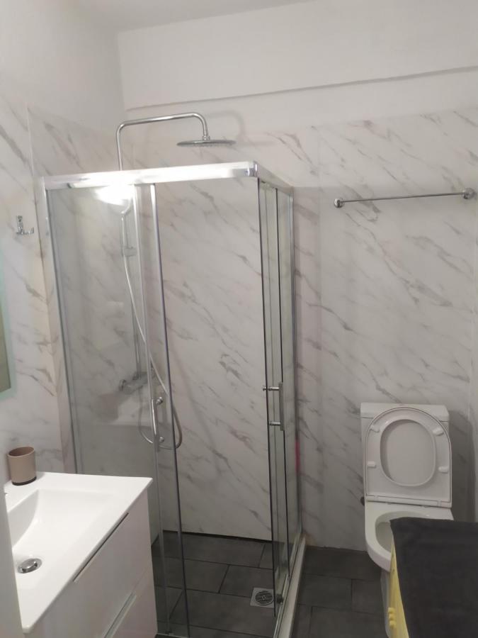 Ofrinio Central Apartments Екстер'єр фото